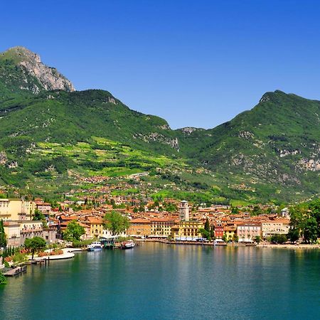 The Bon'Ora Apartment - Happy Rentals Riva del Garda Extérieur photo